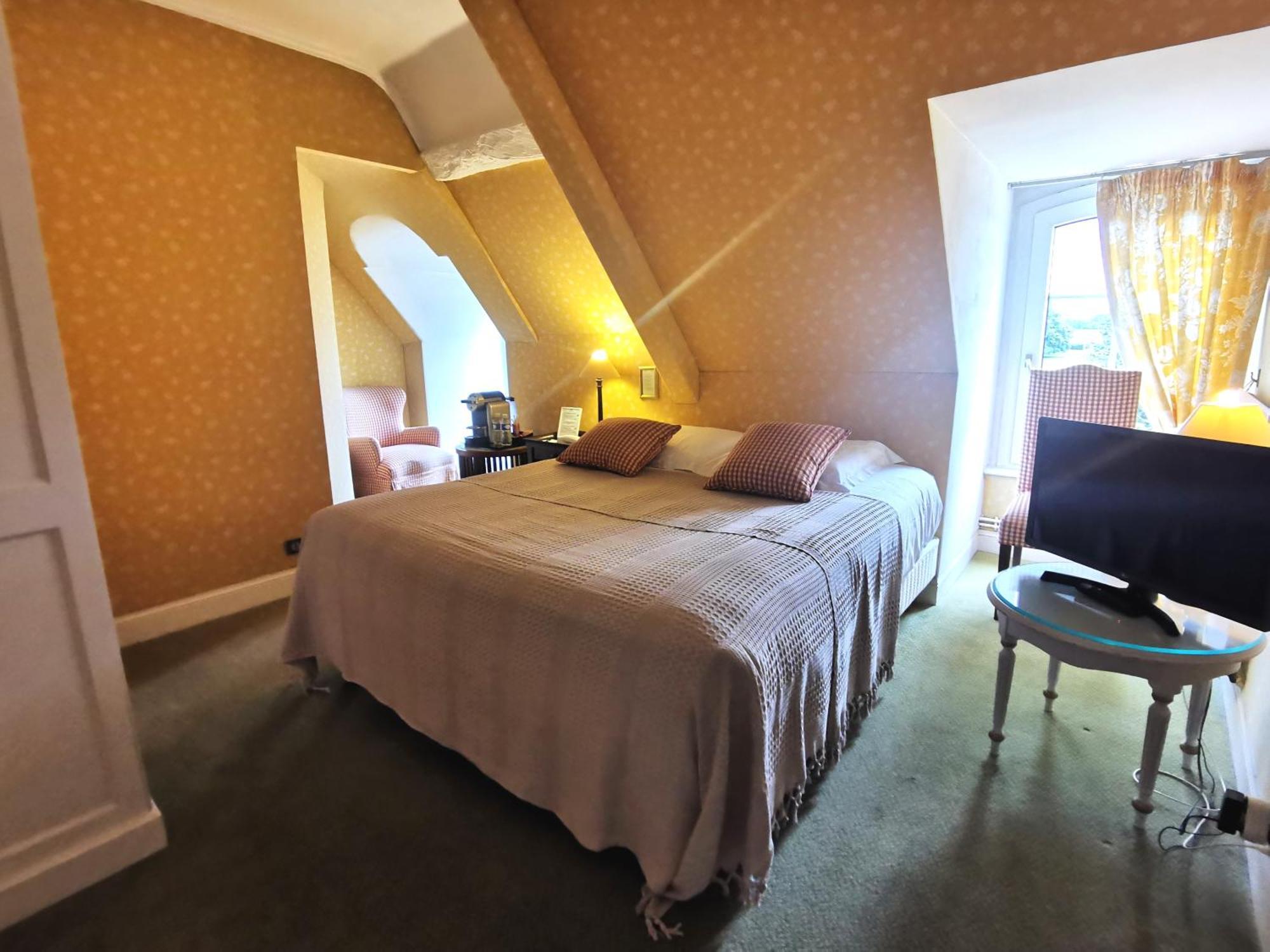 Grand Hotel "Chateau De Sully" - Piscine & Spa -Teritoria Dış mekan fotoğraf